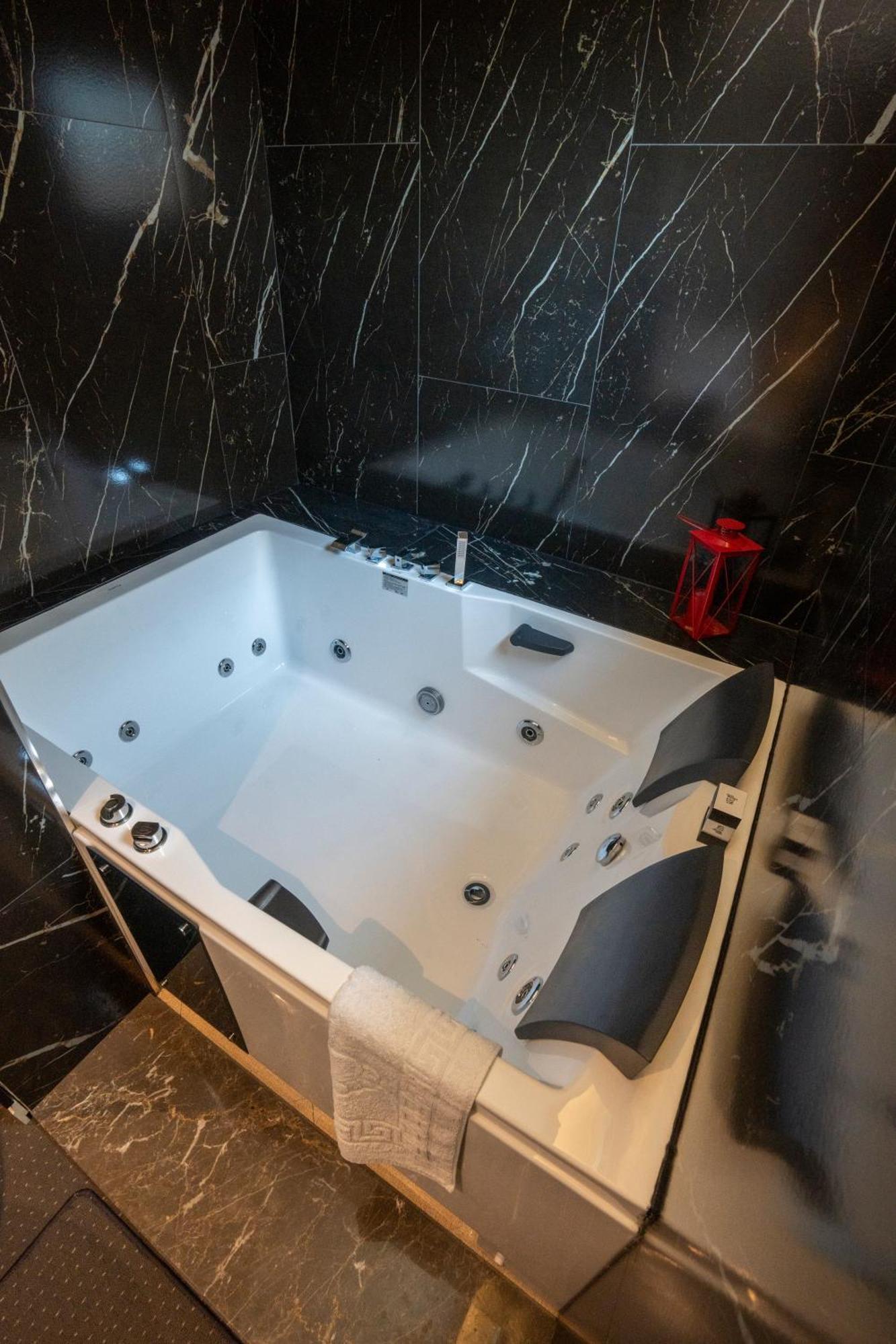 Chicago Hotel Shkodër