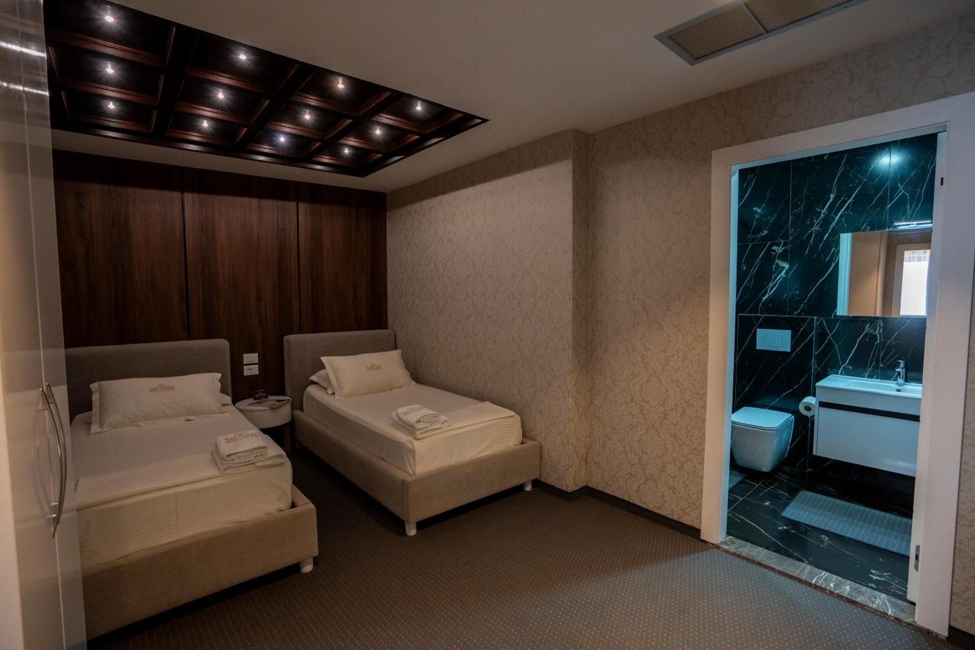 Chicago Hotel Shkodër